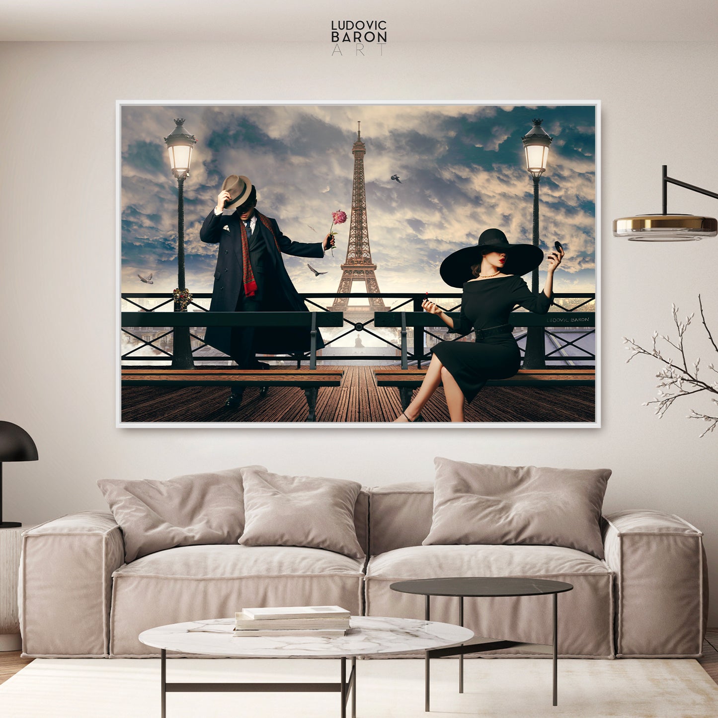 Seduction in Paris (color)